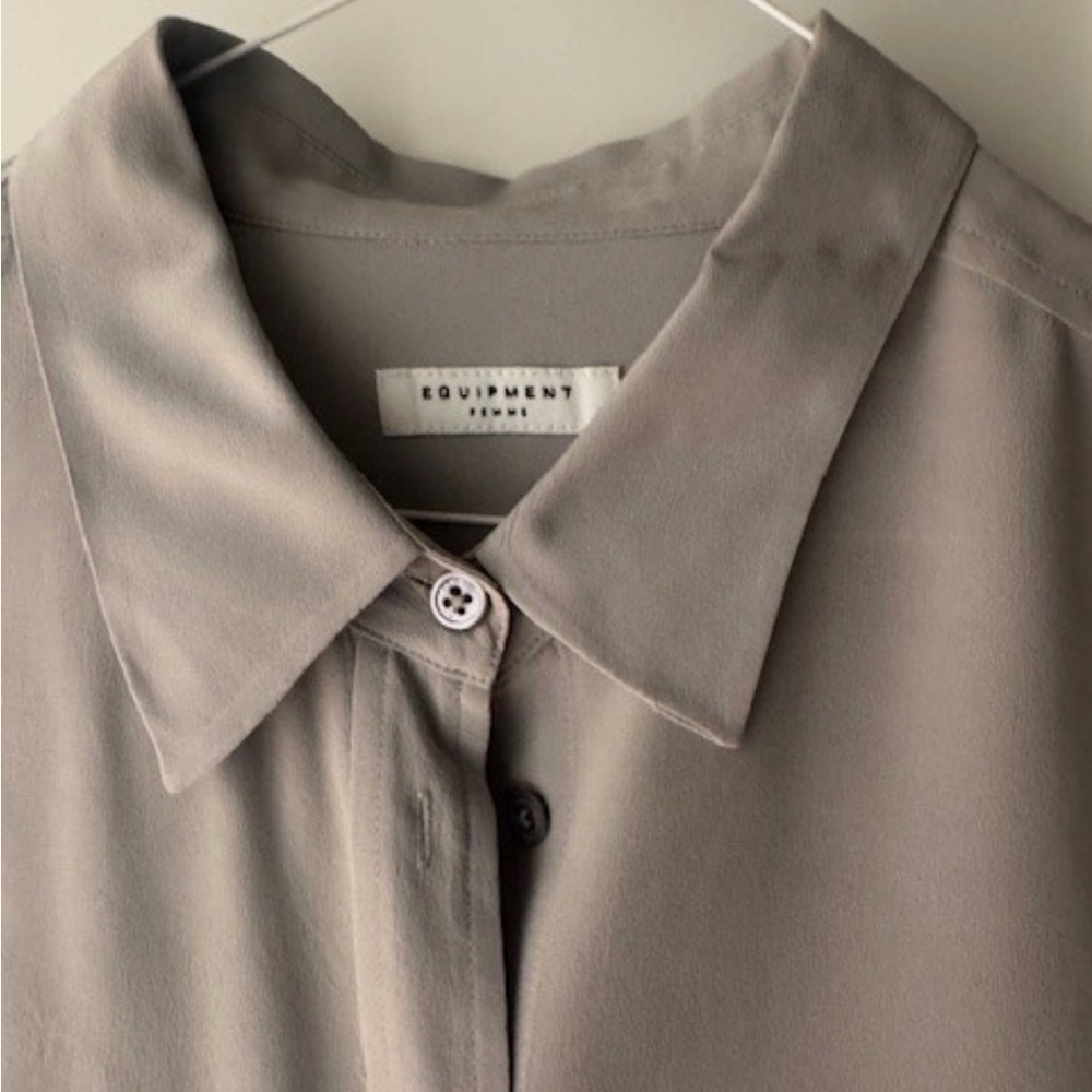 Equipment Taupe Button-Front Silk Blouse